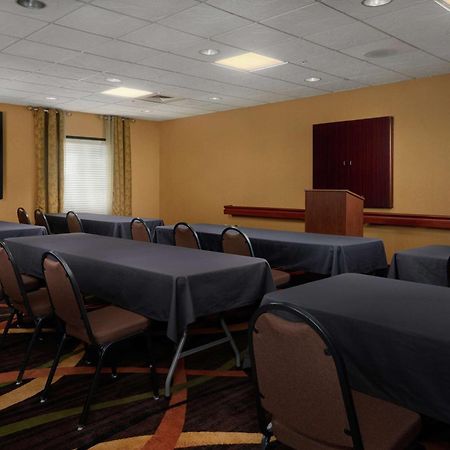 Hampton Inn Shrewsbury Exterior photo